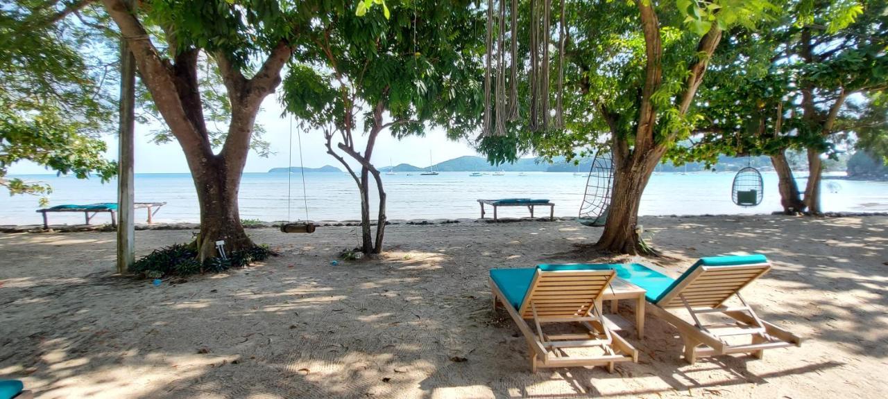 The Mooring Resort Cape Panwa Exterior photo