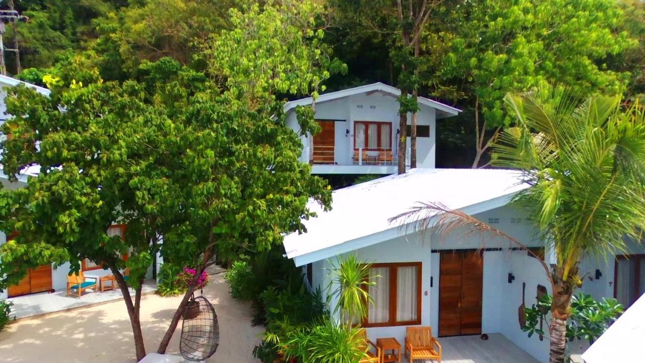 The Mooring Resort Cape Panwa Exterior photo