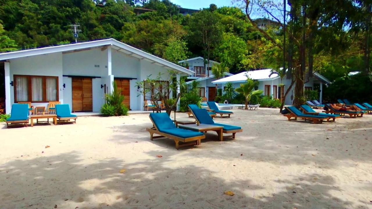 The Mooring Resort Cape Panwa Exterior photo